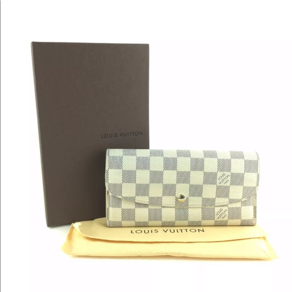 Louis Vuitton Handbags - Louis Vuitton emilie damier cream bifold wallet